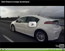 Das Elektroauto Opel Ampera unterwegs auf der Strasse
