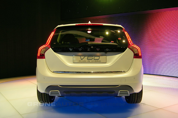 Autosalon 2011 - Volvo V60 Diesel-Plug-in-Hybrid