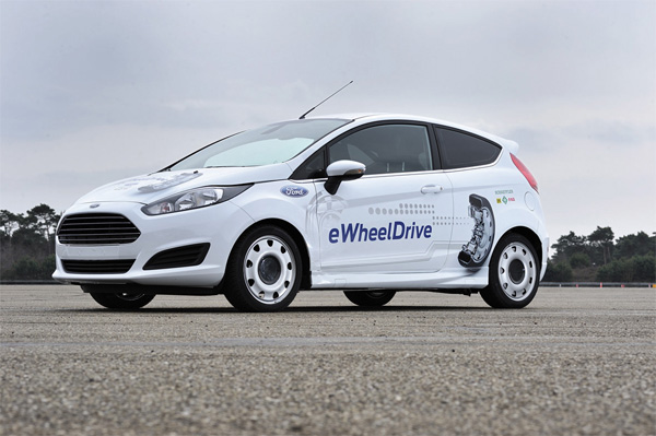 Schaeffler E-Wheel Drive in einem in Kooperation mit Ford realisierten Entwicklungsfahrzeug auf Basis eines Ford Fiesta.