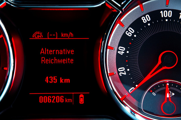Opel ADAM 1.4-LPG ecoFLEX - Kraftstoffanzeige