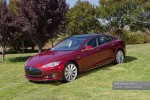 Tesla Model S - Signature Red