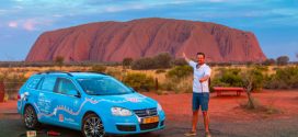 Holländischer E-Auto-Fahrer erreicht nach 961 Tagen und 80000 km den Uluru in Australien