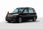 JPN Taxi mit Autogas-Hybridantrieb